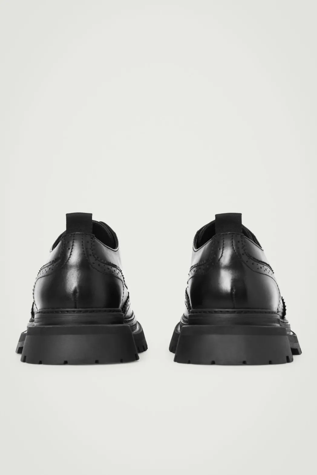 Online COS CHUNKY LEATHER DERBY BROGUES BLACK