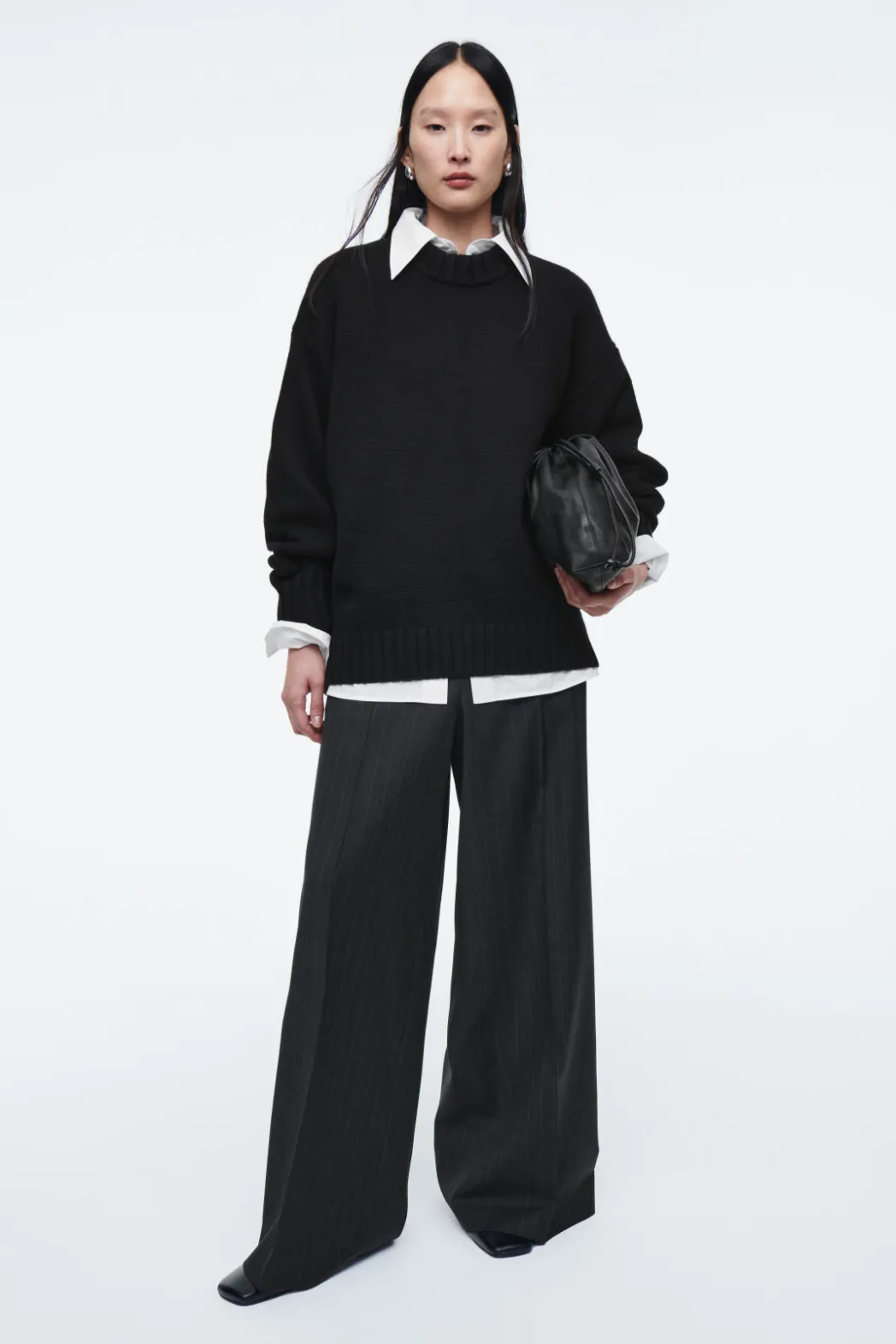 Outlet COS CHUNKY PURE CASHMERE CREW-NECK SWEATER BLACK