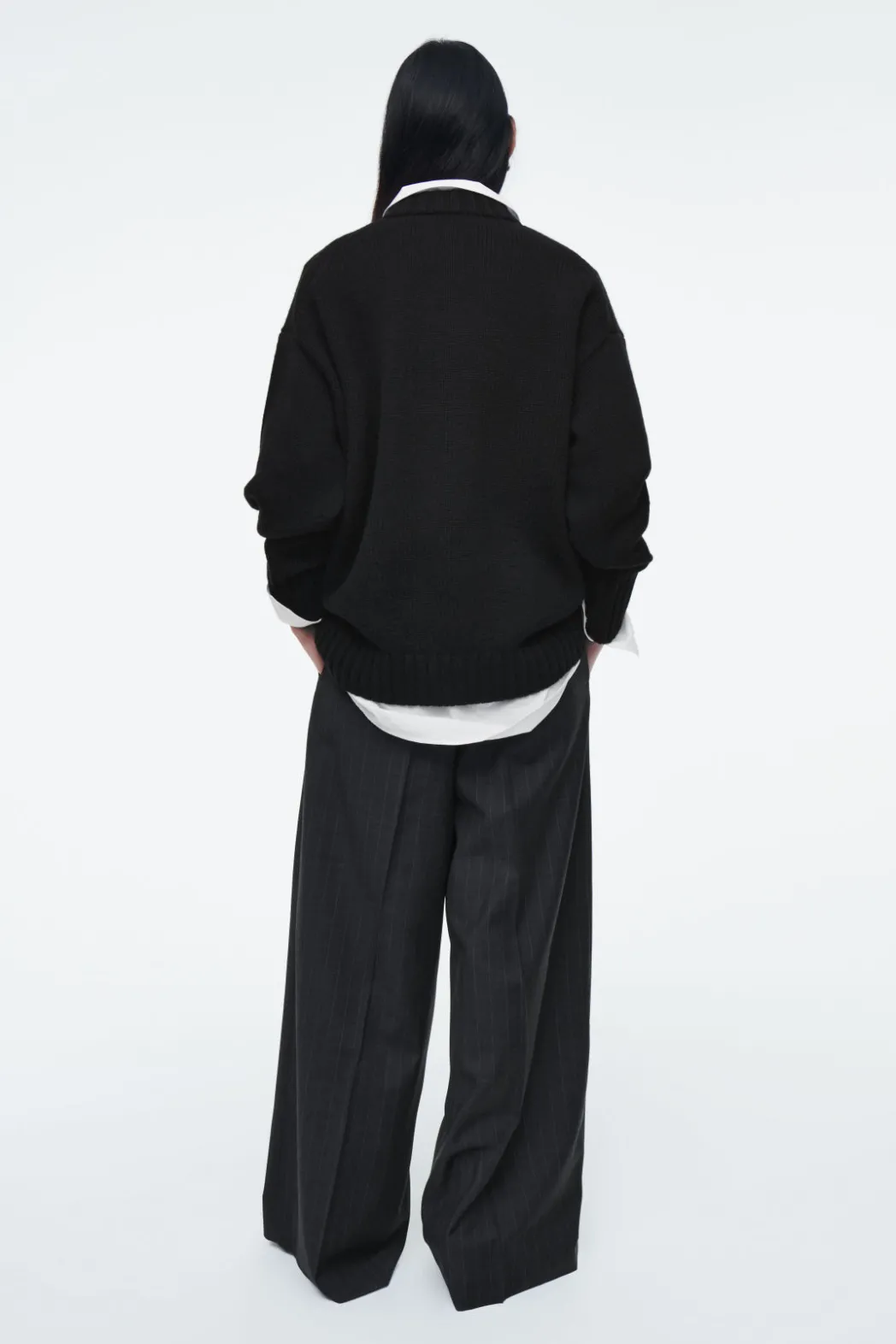 Outlet COS CHUNKY PURE CASHMERE CREW-NECK SWEATER BLACK