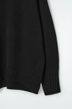 Outlet COS CHUNKY PURE CASHMERE CREW-NECK SWEATER BLACK