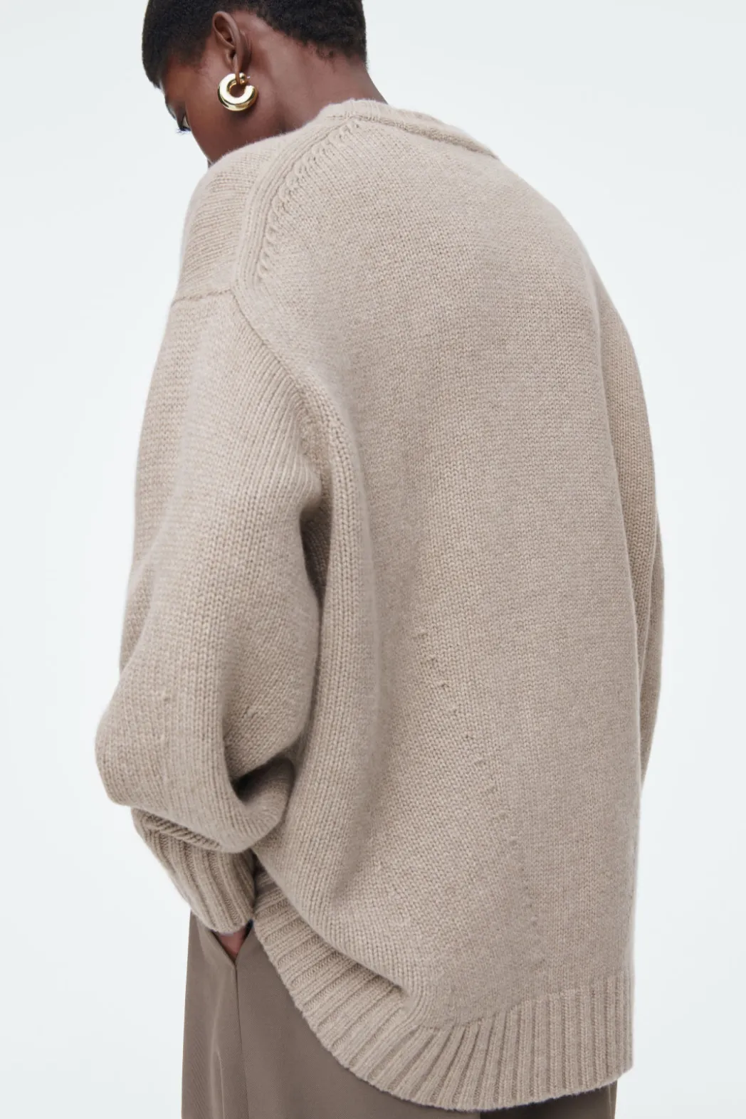 New COS CHUNKY PURE CASHMERE CREW-NECK SWEATER BEIGE