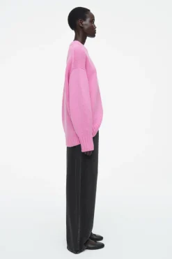 Best COS CHUNKY PURE CASHMERE CREW-NECK SWEATER PINK