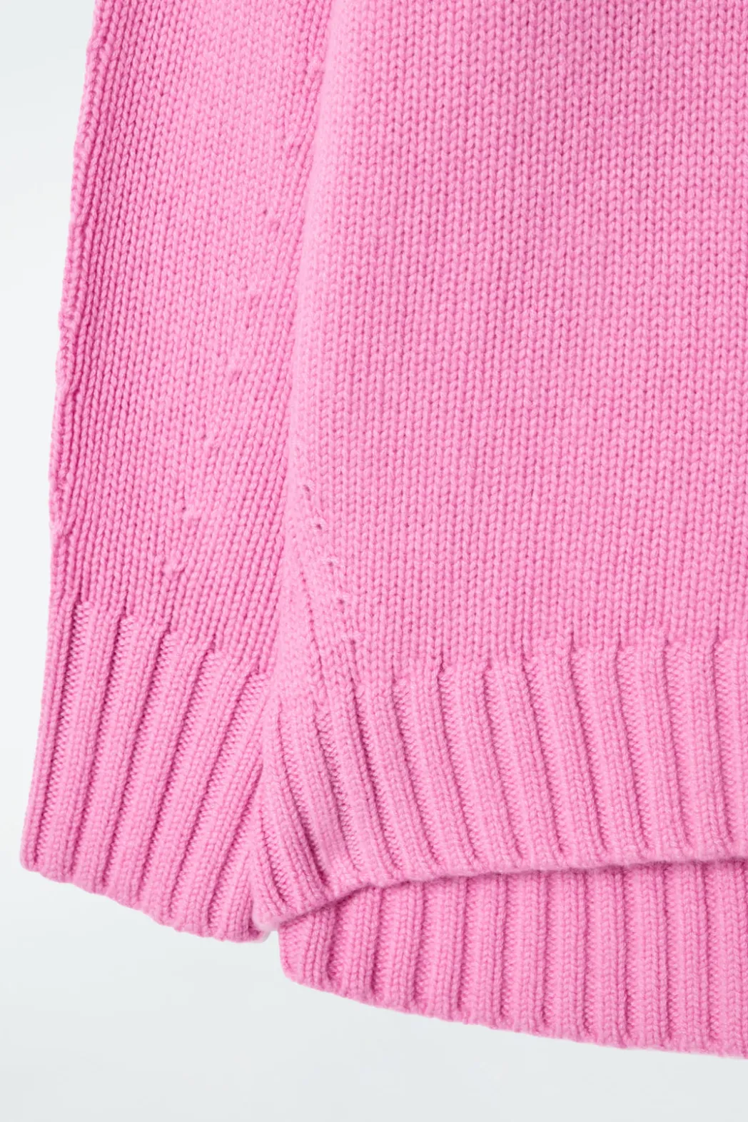 Best COS CHUNKY PURE CASHMERE CREW-NECK SWEATER PINK