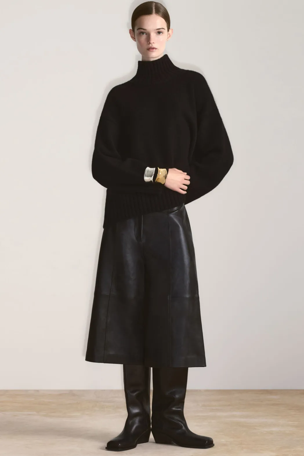 Outlet COS CHUNKY PURE CASHMERE TURTLENECK SWEATER BLACK