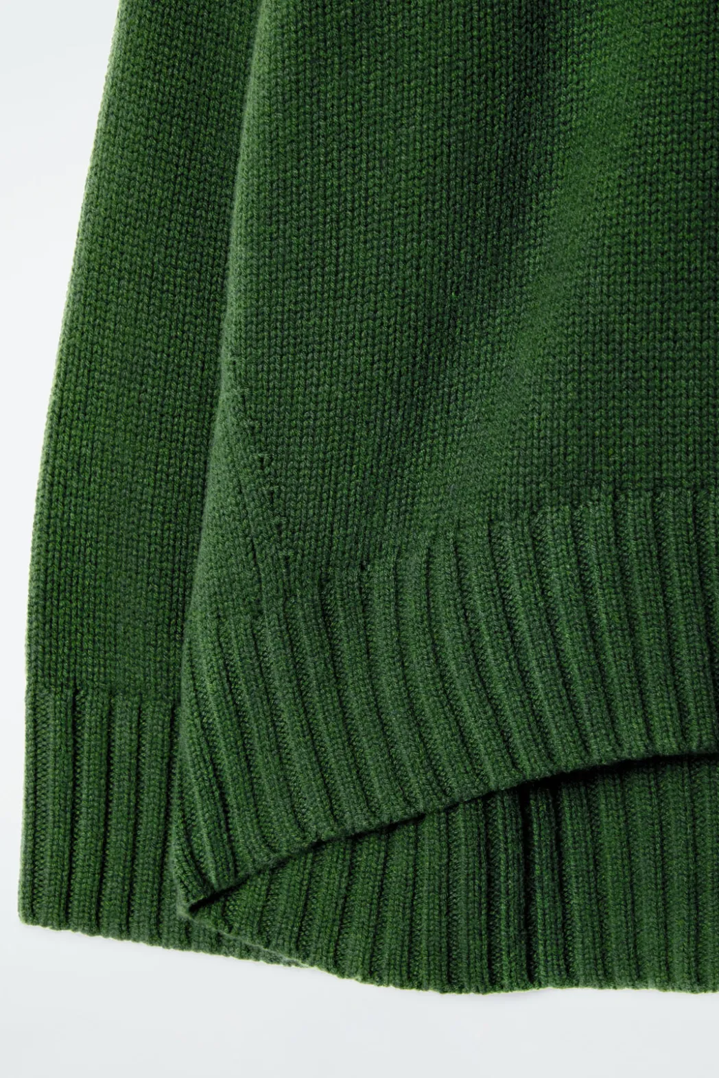 Online COS CHUNKY PURE CASHMERE TURTLENECK SWEATER DARK GREEN