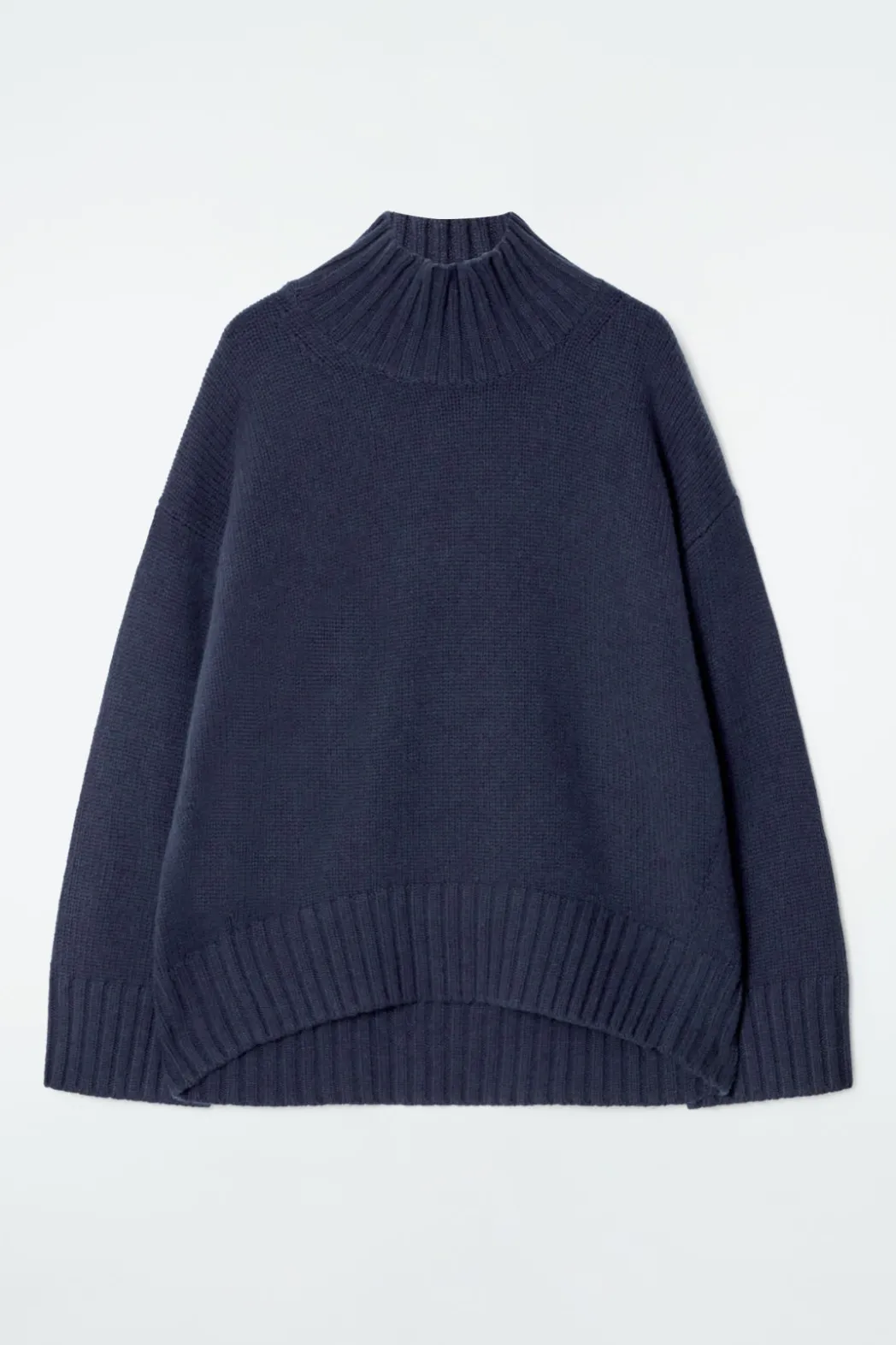 Sale COS CHUNKY PURE CASHMERE TURTLENECK SWEATER NAVY
