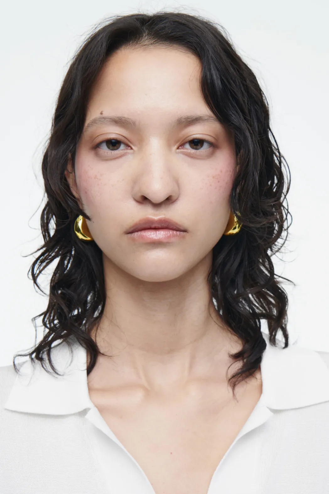 Hot COS CHUNKY SEASHELL-SHAPED EARRINGS GOLD