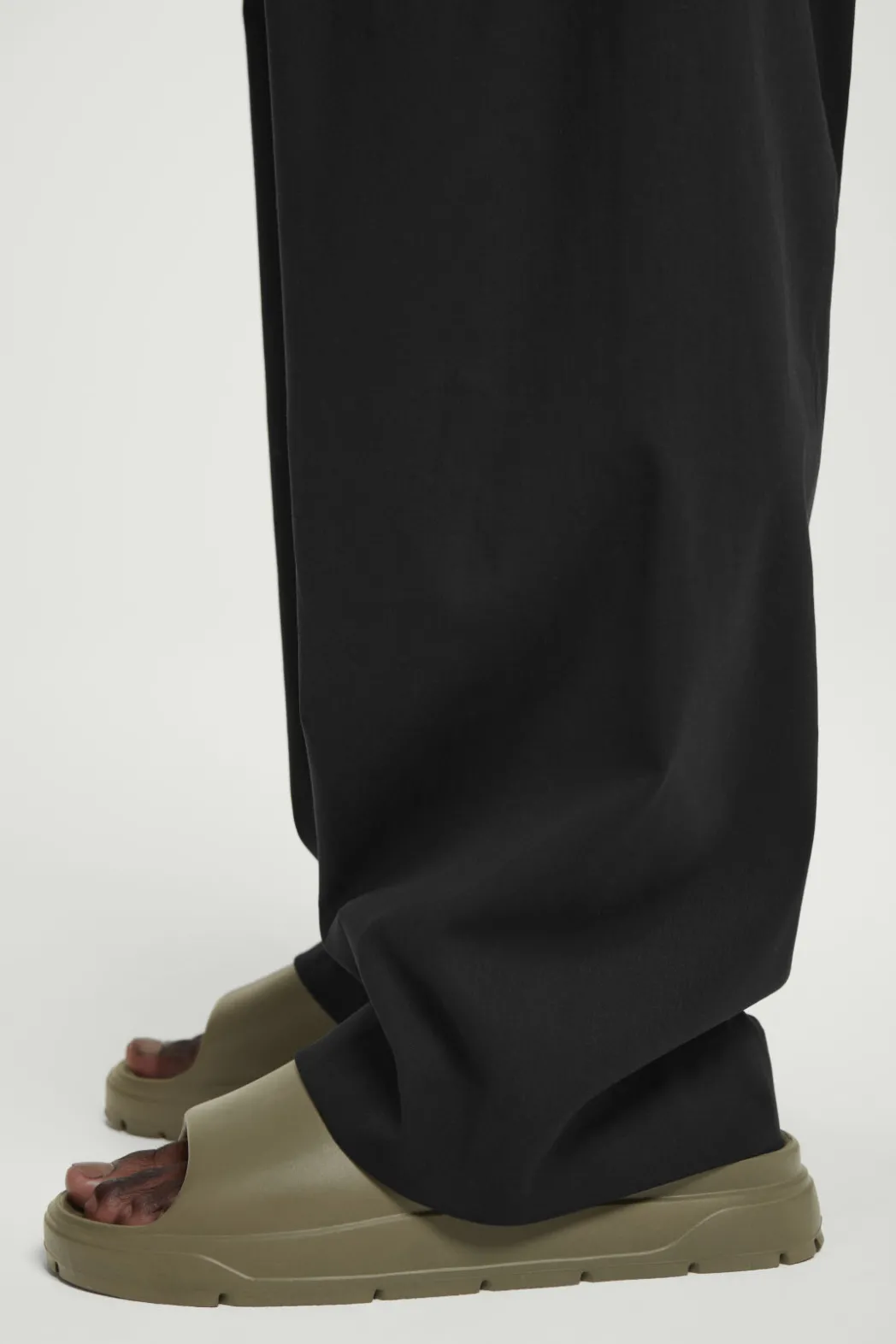 Sale COS CHUNKY SLIDES KHAKI GREEN