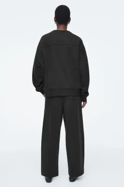 COS CLASSIC CREW-NECK SWEATSHIRT BLACK