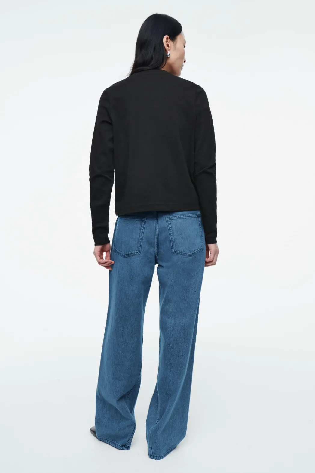 Clearance COS CLEAN CUT REGULAR LONG-SLEEVED T-SHIRT BLACK