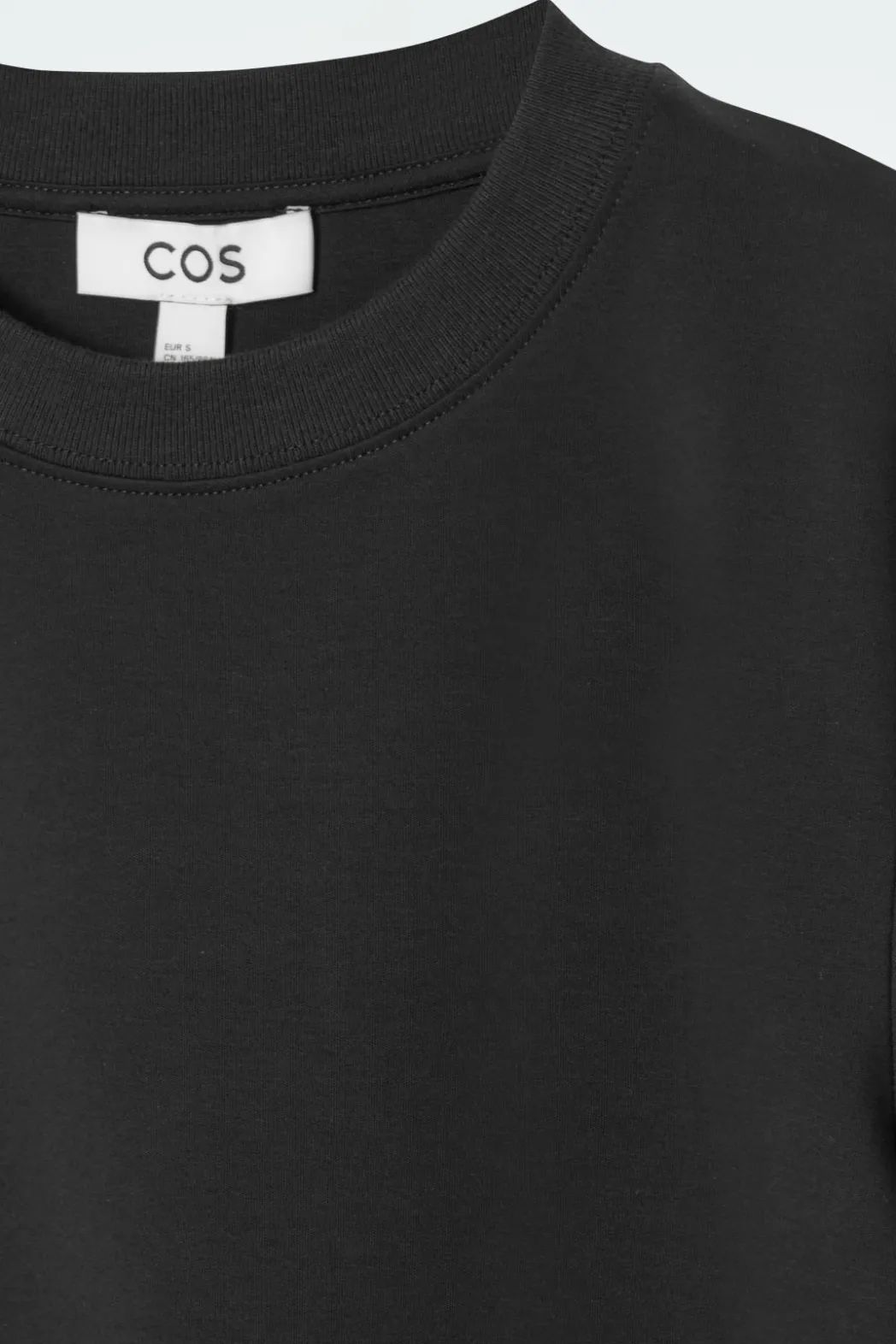 Clearance COS CLEAN CUT REGULAR LONG-SLEEVED T-SHIRT BLACK
