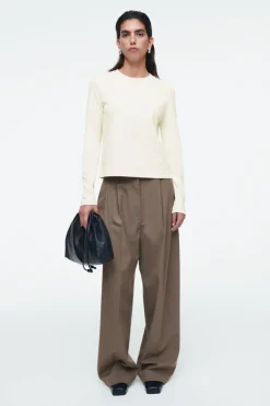 New COS CLEAN CUT REGULAR LONG-SLEEVED T-SHIRT BEIGE / UNDYED