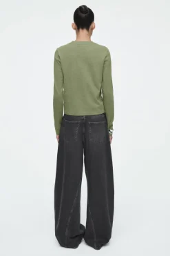 Discount COS CLEAN CUT REGULAR LONG-SLEEVED T-SHIRT GREEN MÉLANGE