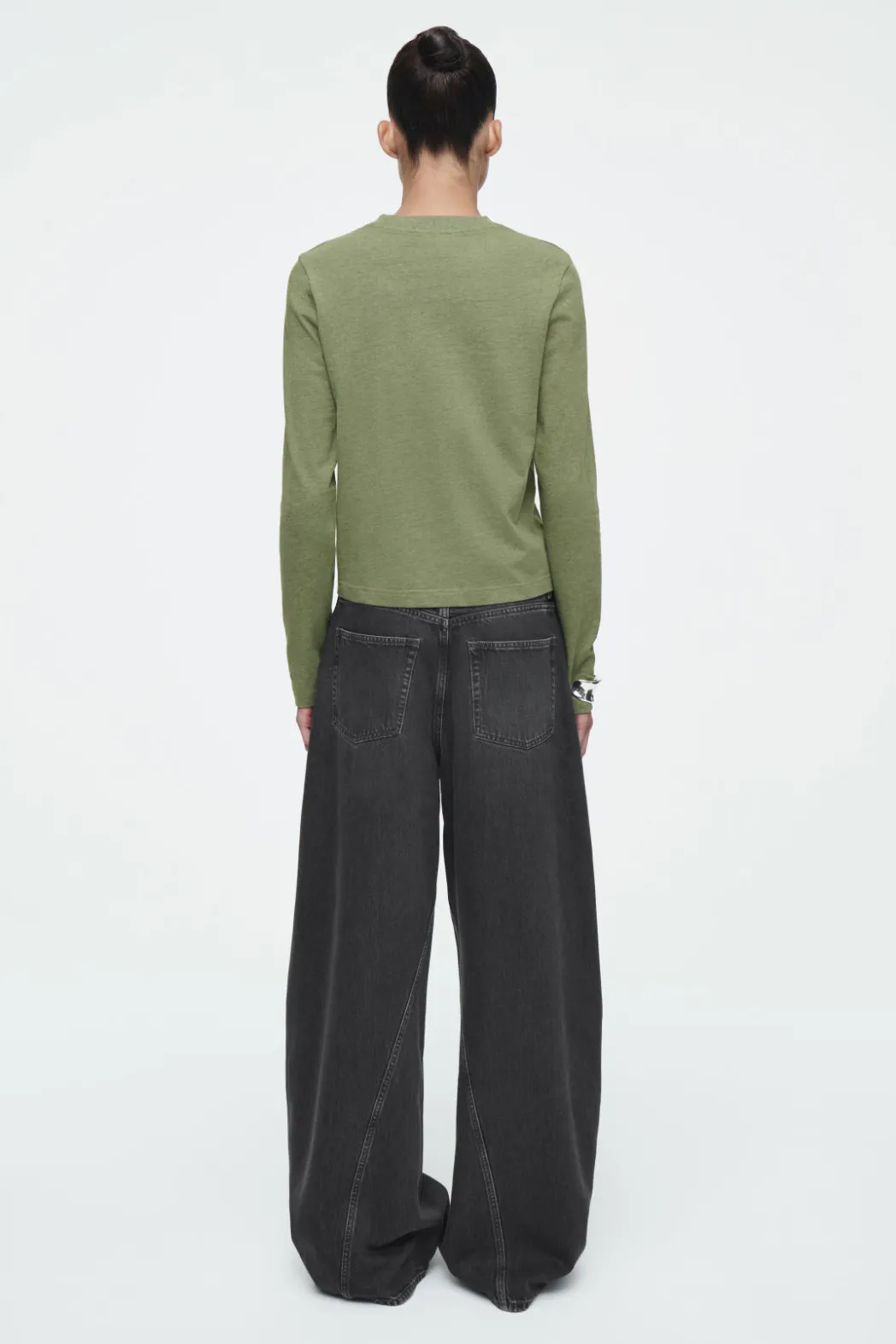Discount COS CLEAN CUT REGULAR LONG-SLEEVED T-SHIRT GREEN MÉLANGE
