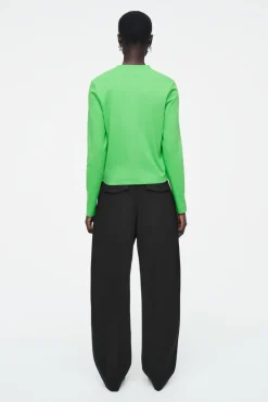 New COS CLEAN CUT REGULAR LONG-SLEEVED T-SHIRT BRIGHT GREEN