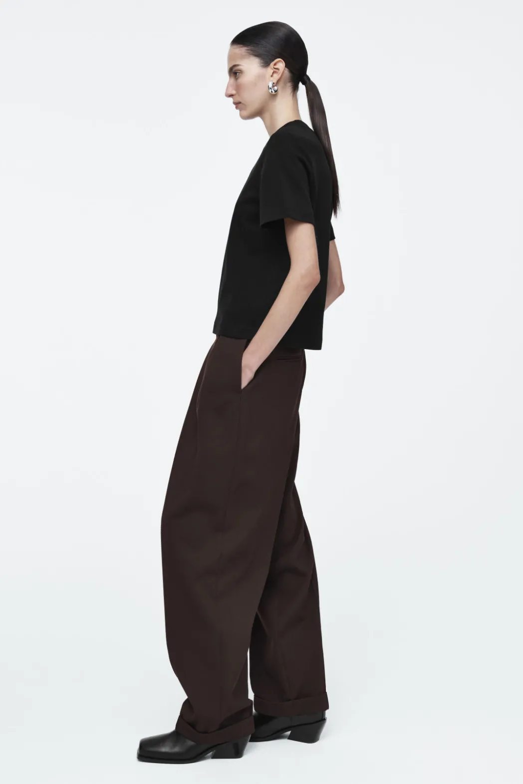 COS CLEAN CUT REGULAR T-SHIRT black