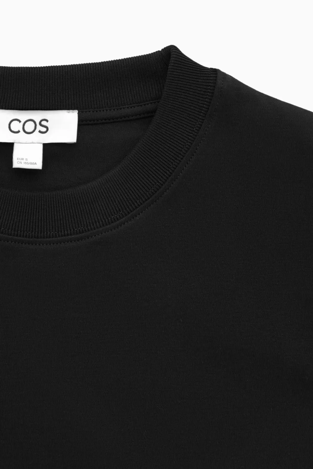 COS CLEAN CUT REGULAR T-SHIRT black