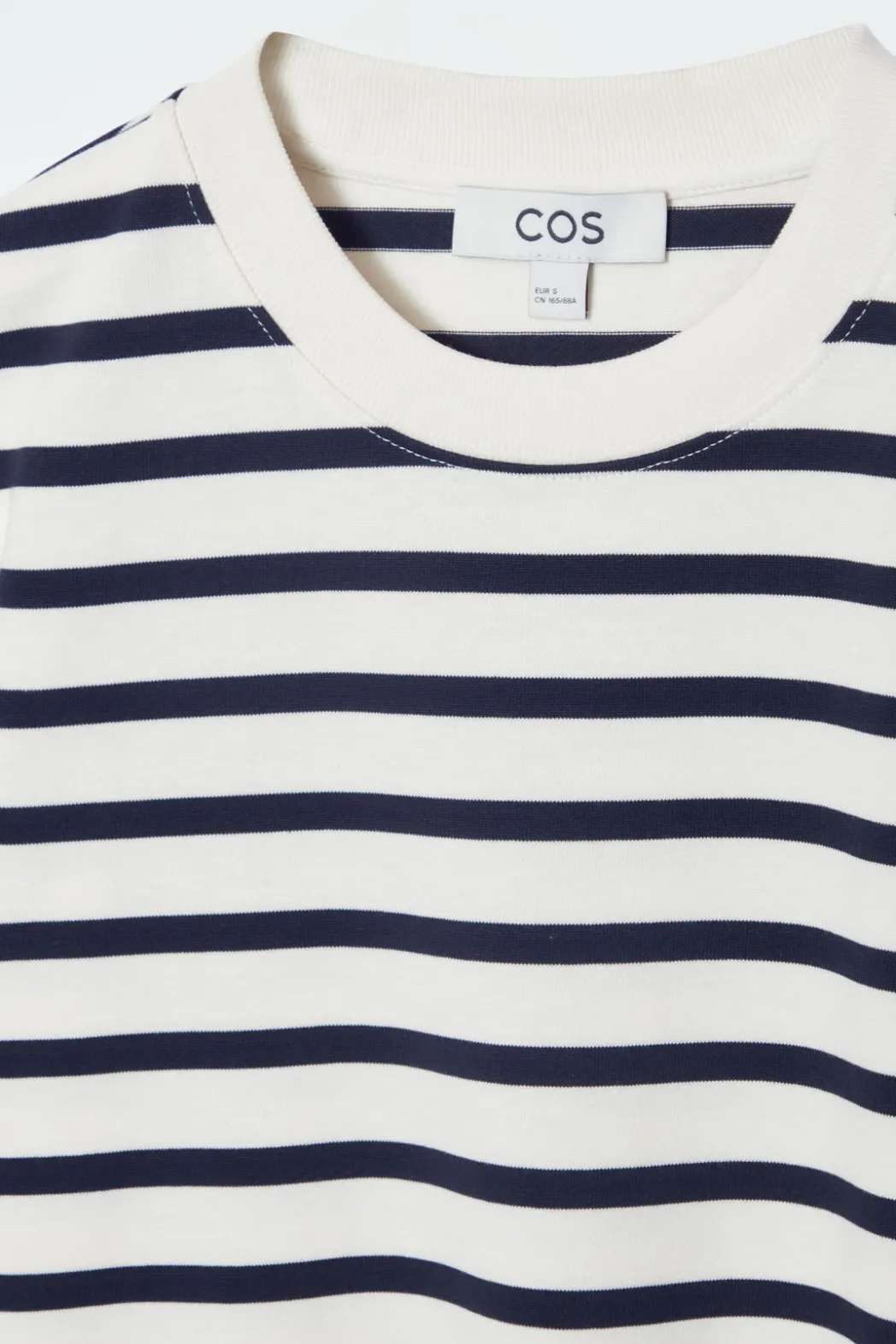 Sale COS CLEAN CUT REGULAR T-SHIRT NAVY / WHITE / STRIPED