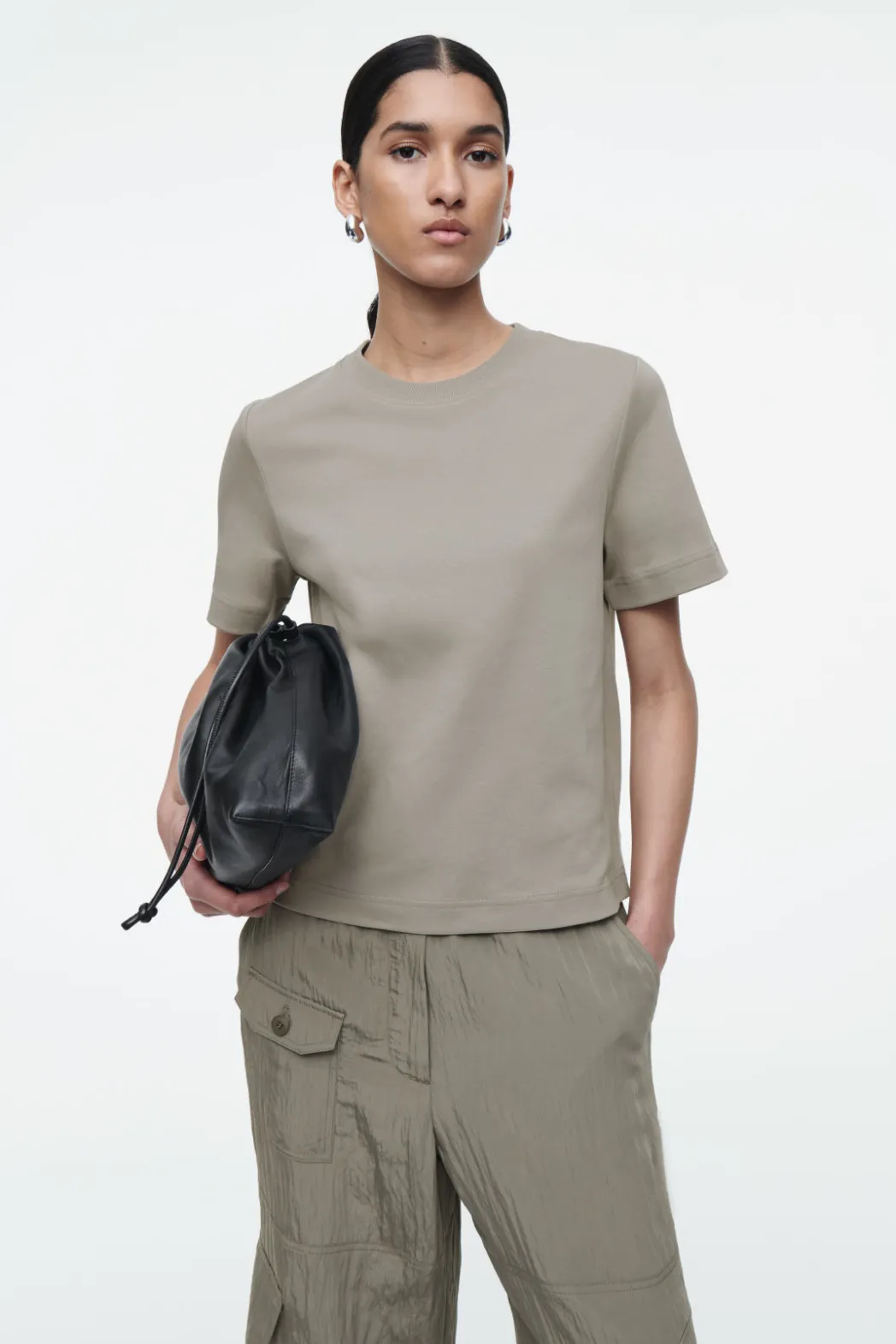 Discount COS CLEAN CUT REGULAR T-SHIRT KHAKI