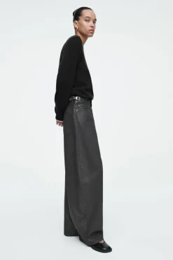 Online COS COAST WIDE-LEG JEANS BLACK