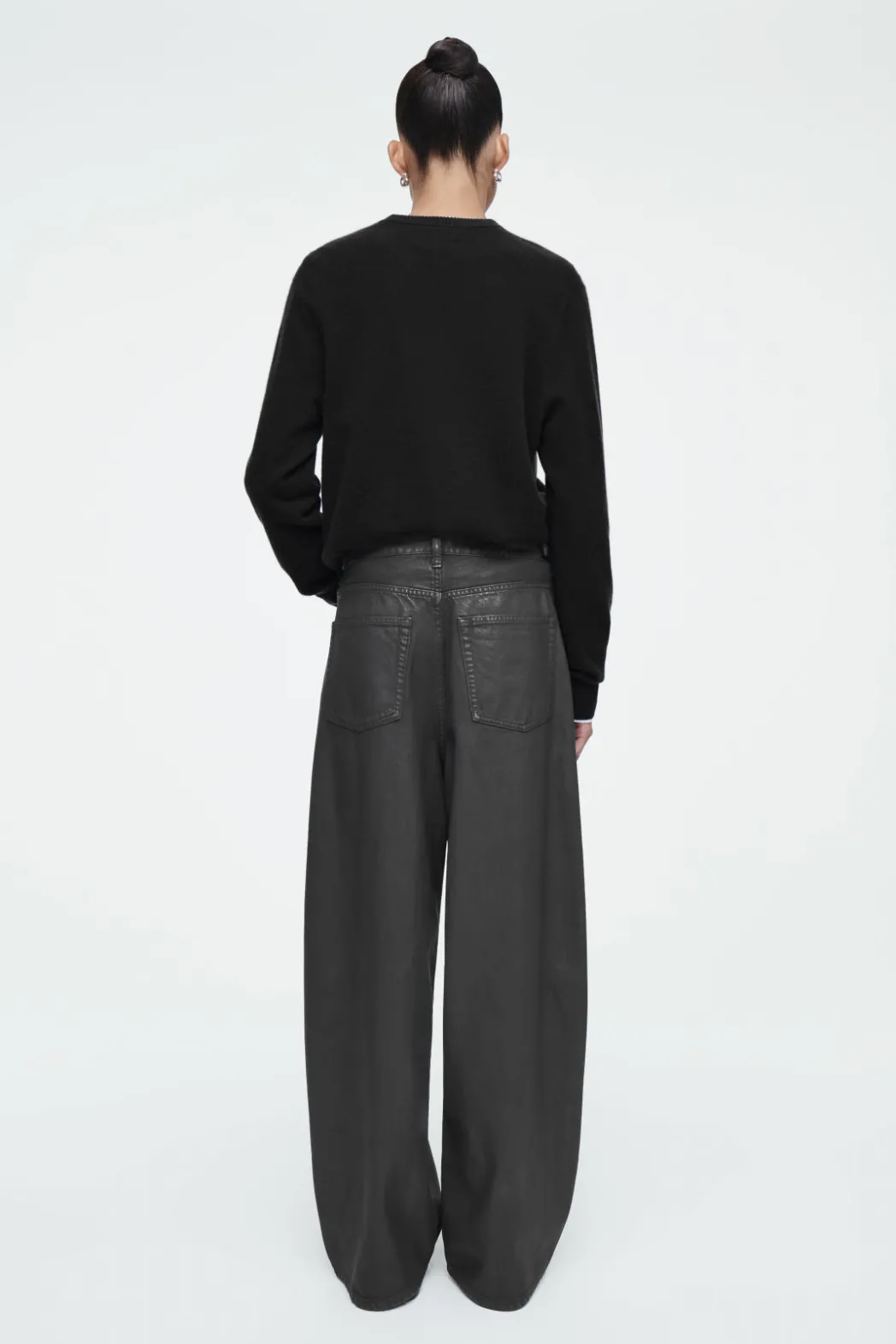 Online COS COAST WIDE-LEG JEANS BLACK