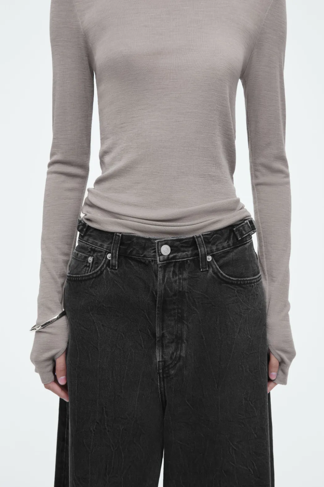 Discount COS COAST WIDE-LEG JEANS CRINKLED BLACK