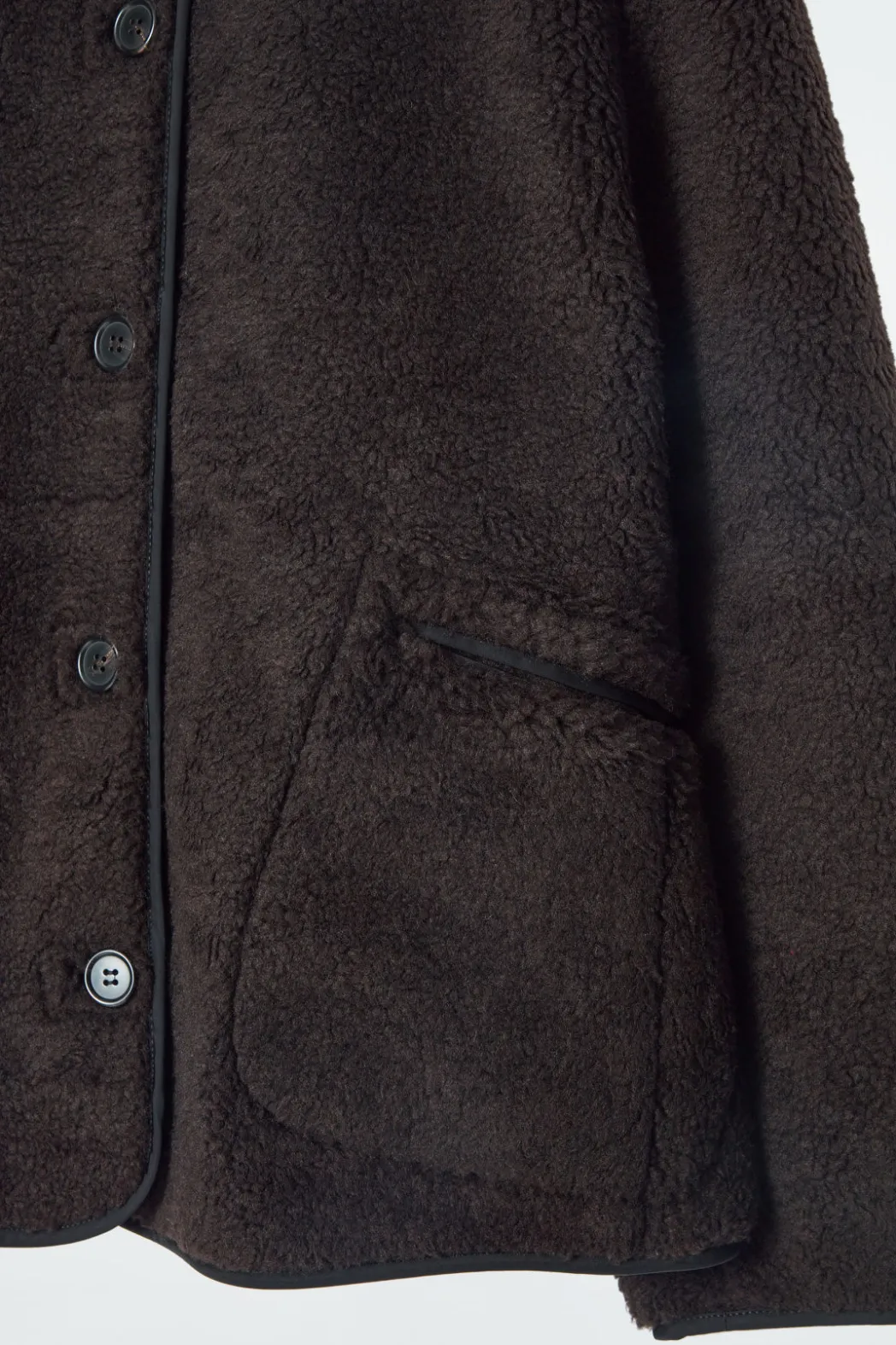 Discount COS COLLARED FAUX SHEARLING JACKET DARK BROWN