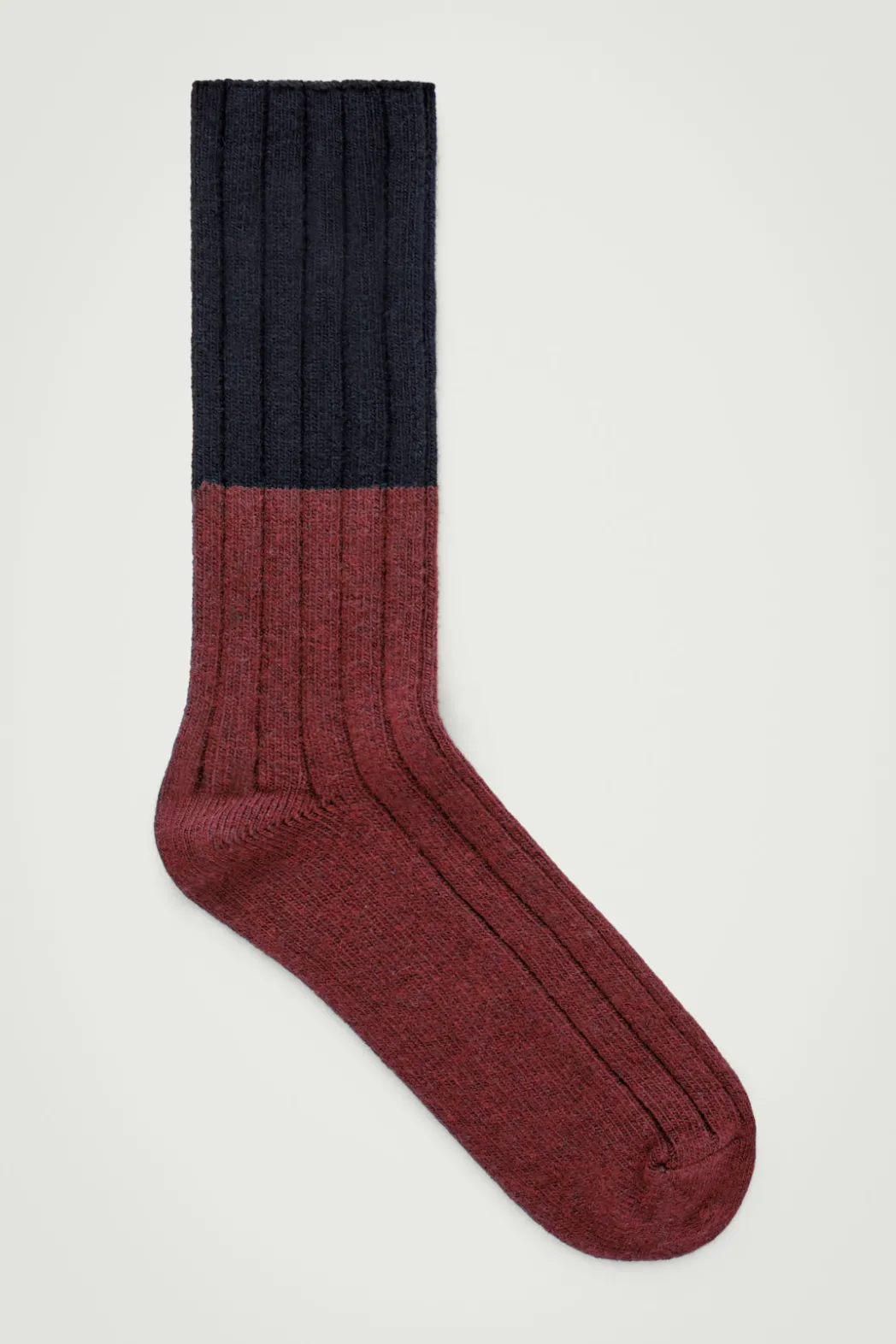 Sale COS COLOR-BLOCK RIBBED SOCKS NAVY / RED