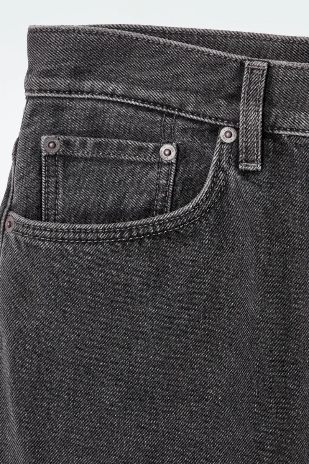 Outlet COS COLUMN STRAIGHT-LEG JEANS FADED BLACK