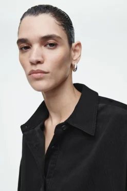 Outlet COS CORDUROY HALF-PLACKET SHIRT BLACK