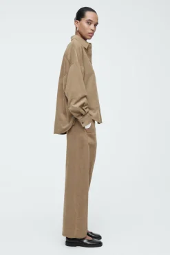 Outlet COS CORDUROY HALF-PLACKET SHIRT BEIGE