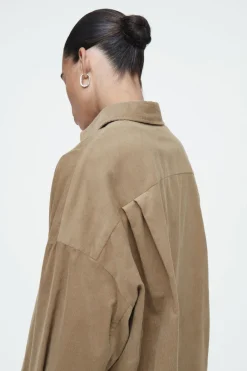 Outlet COS CORDUROY HALF-PLACKET SHIRT BEIGE