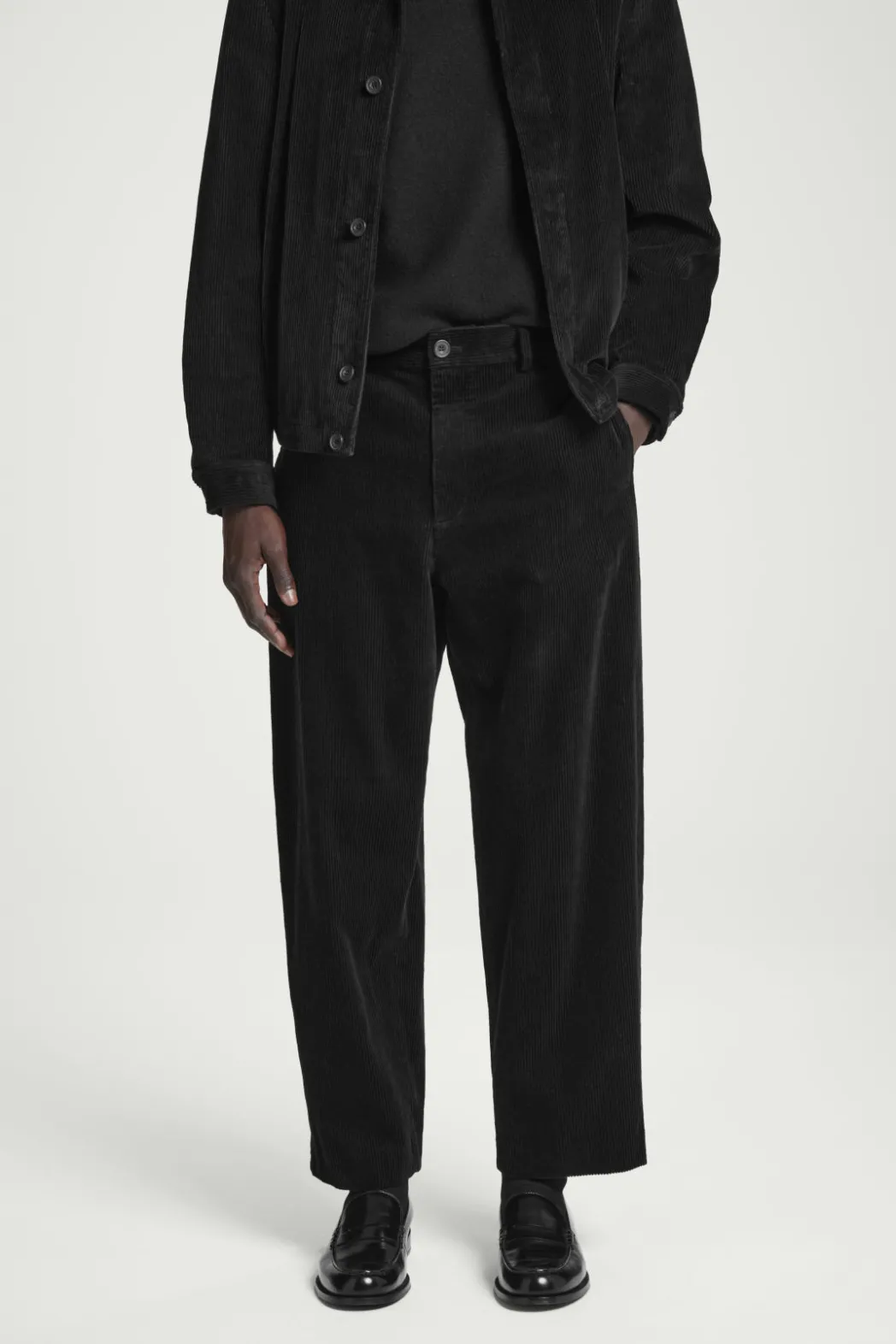 Best COS CORDUROY WIDE-LEG PANTS BLACK