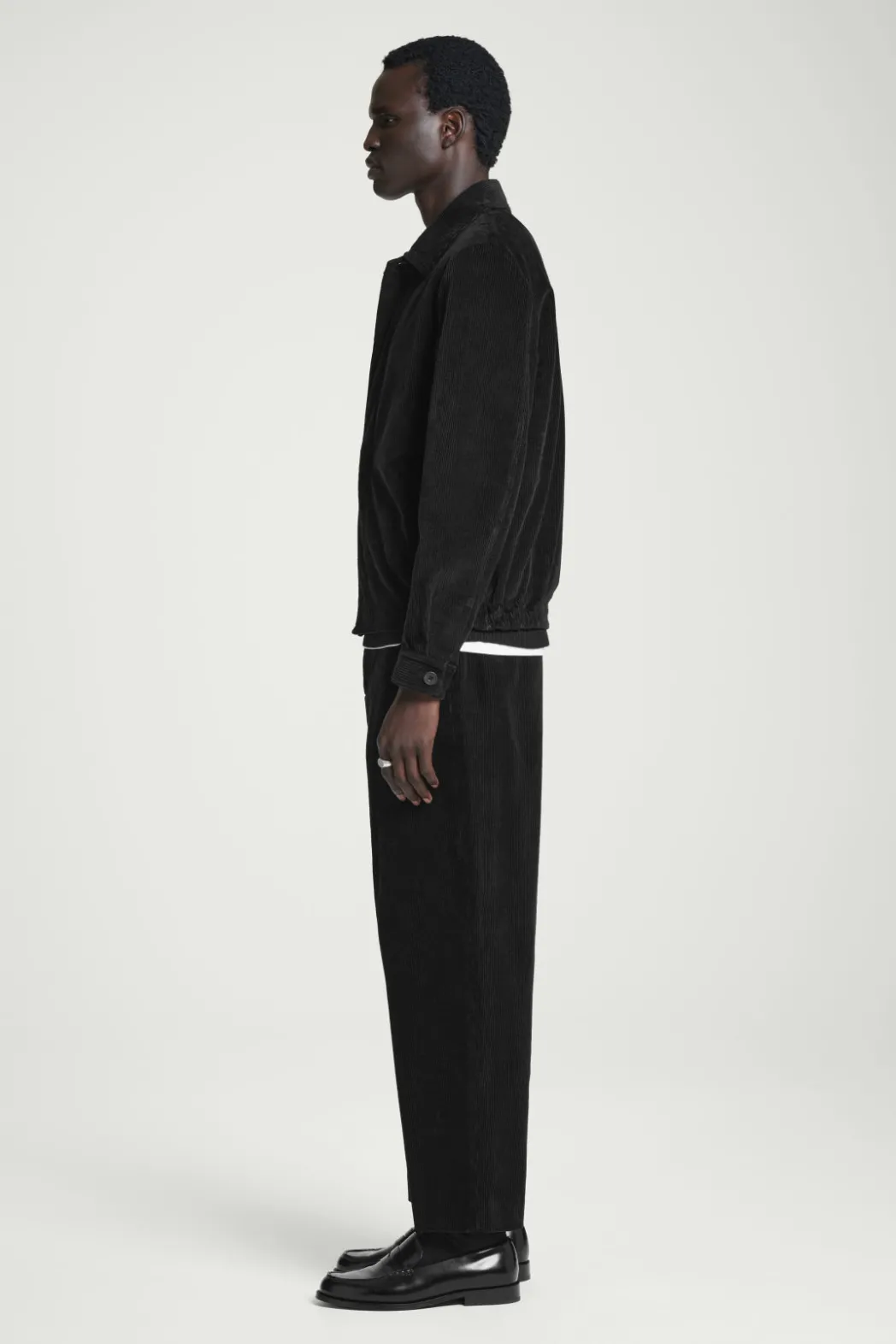 Best COS CORDUROY WIDE-LEG PANTS BLACK