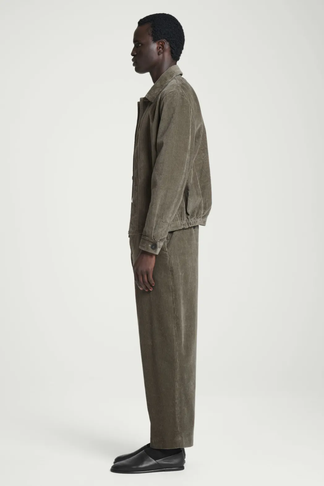New COS CORDUROY WIDE-LEG PANTS DARK KHAKI
