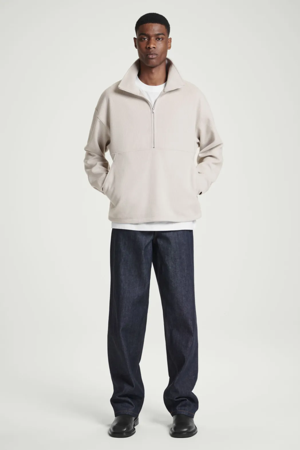 Outlet COS CORDUROY-JERSEY HALF-ZIP SWEATSHIRT LIGHT MOLE
