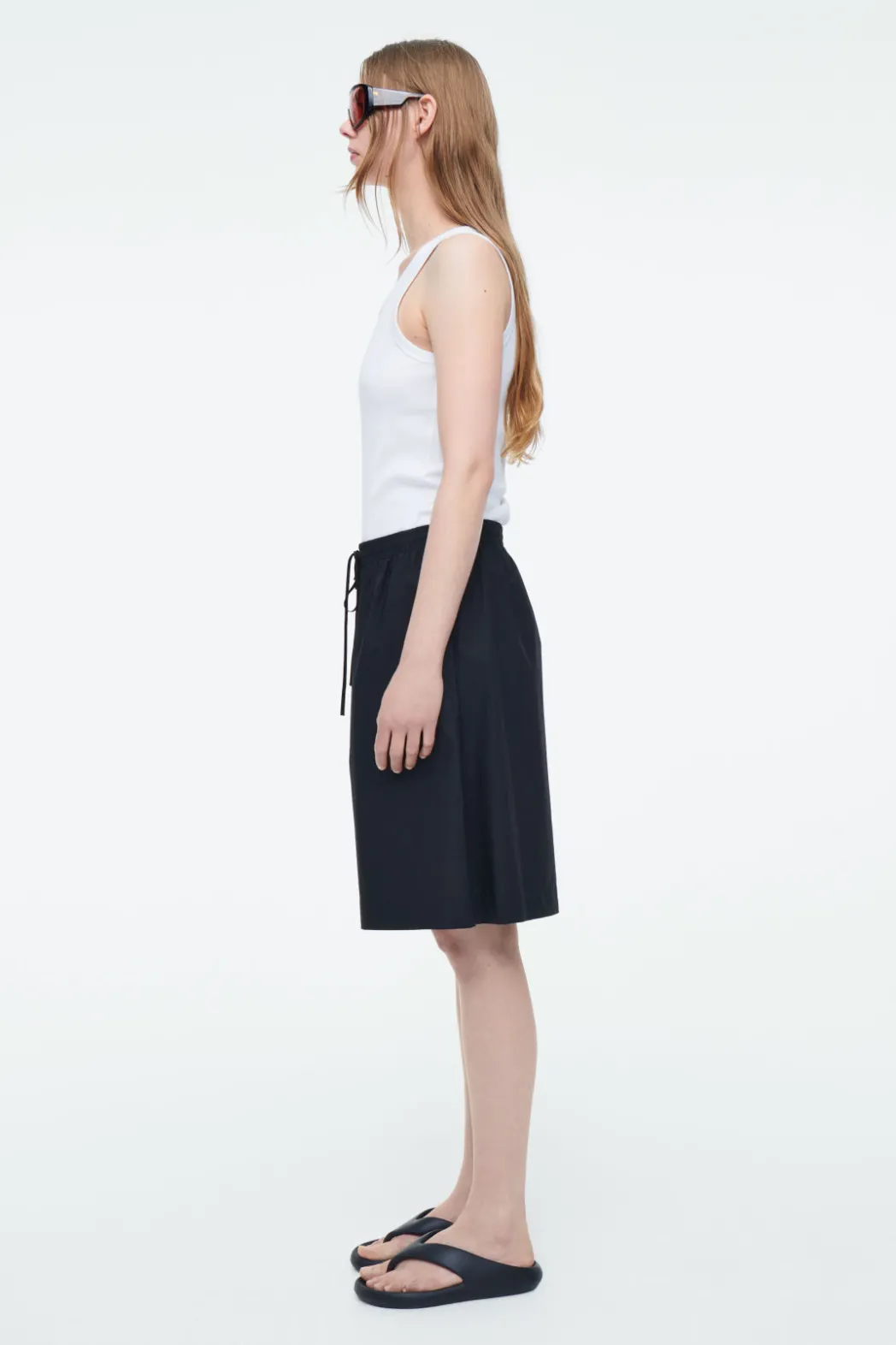 Outlet COS COTTON DRAWSTRING SHORTS NAVY