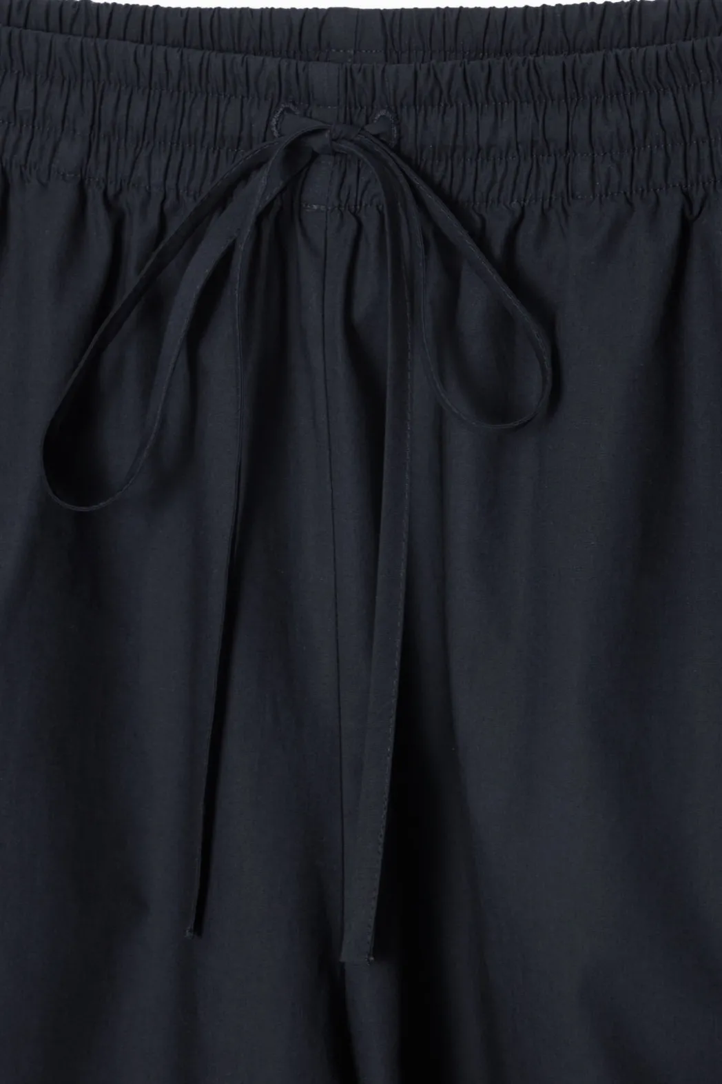 Outlet COS COTTON DRAWSTRING SHORTS NAVY