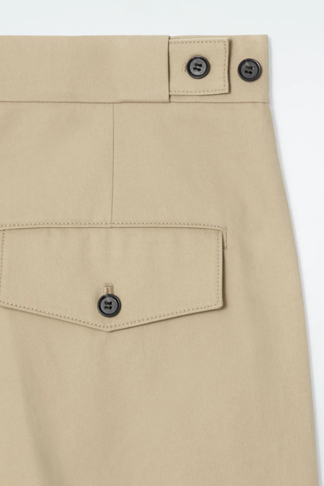 Online COS COTTON-TWILL CHINOS BEIGE