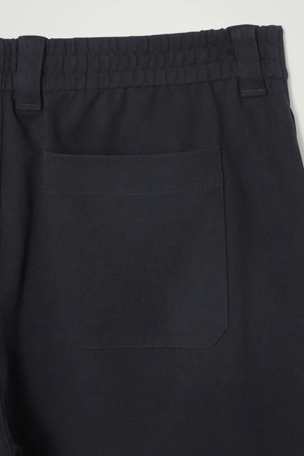Clearance COS COTTON-TWILL SWEAT SHORTS NAVY