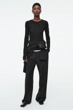 Outlet COS CREW-NECK MERINO WOOL TOP BLACK