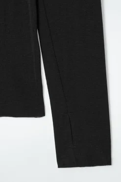 Outlet COS CREW-NECK MERINO WOOL TOP BLACK
