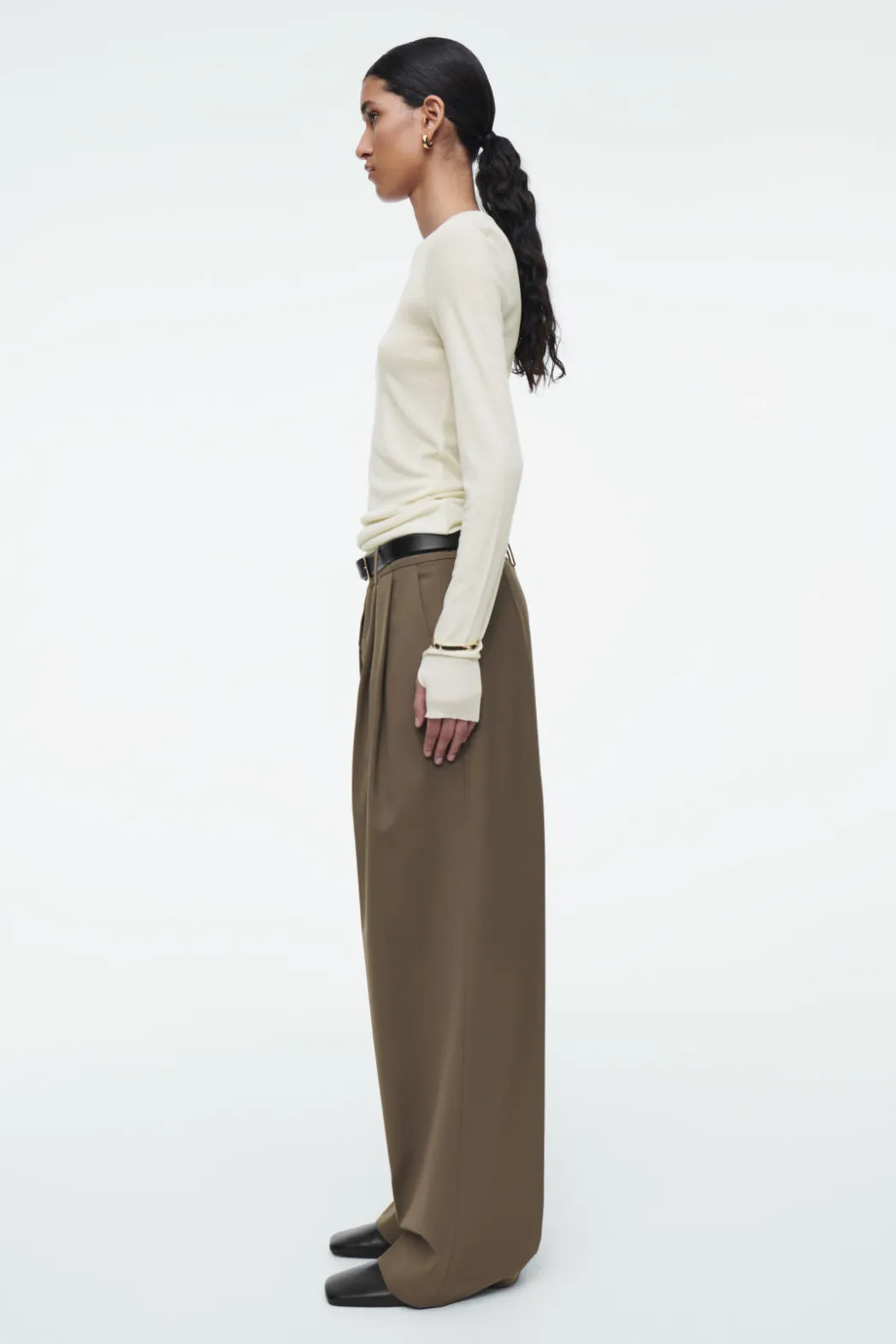 COS CREW-NECK MERINO WOOL TOP OFF-WHITE