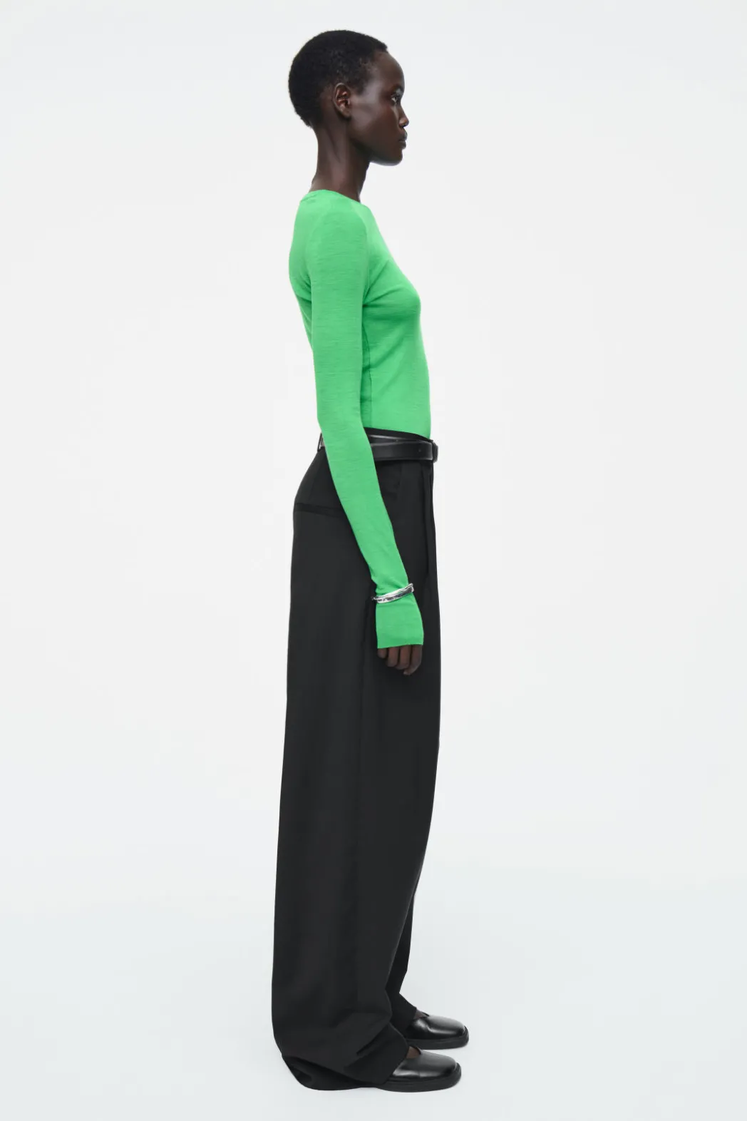 Online COS CREW-NECK MERINO WOOL TOP BRIGHT GREEN