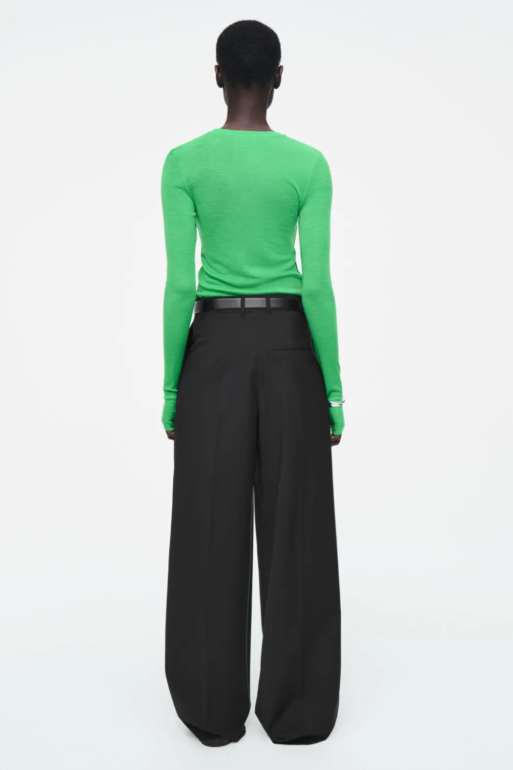 Online COS CREW-NECK MERINO WOOL TOP BRIGHT GREEN