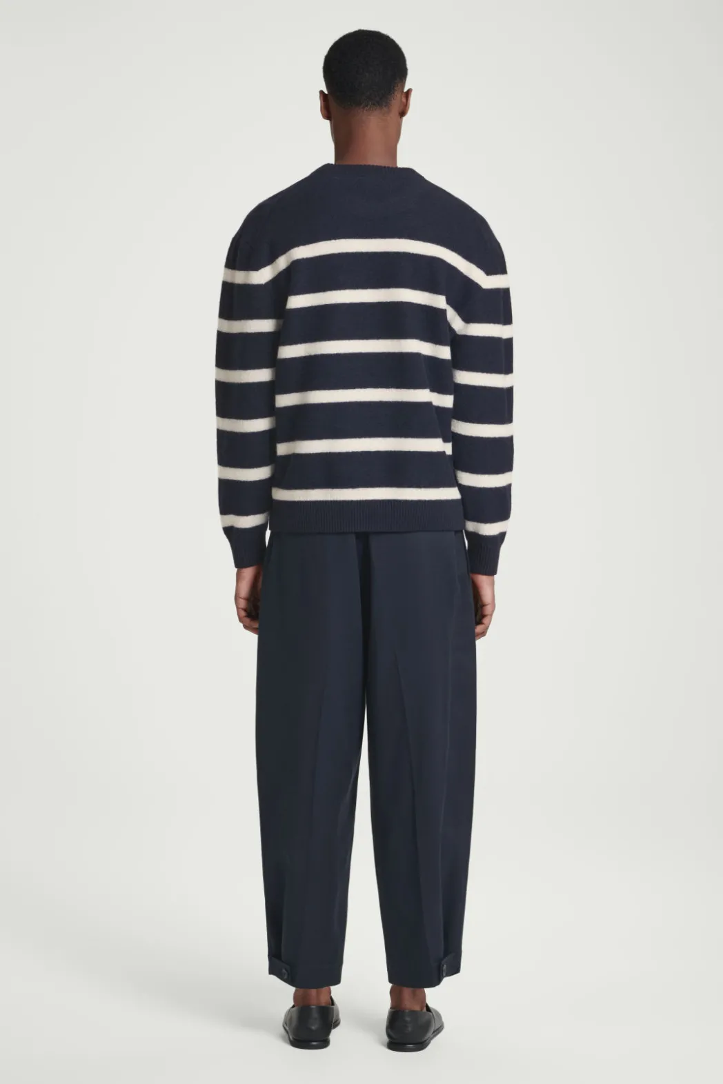 COS CROPPED BARREL-LEG PANTS NAVY