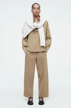 Best COS CROPPED CORDUROY PANTS BEIGE