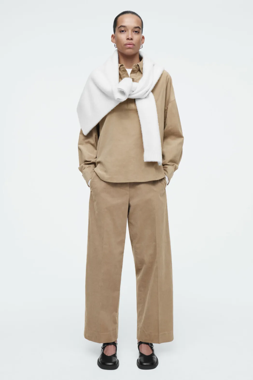 Best COS CROPPED CORDUROY PANTS BEIGE