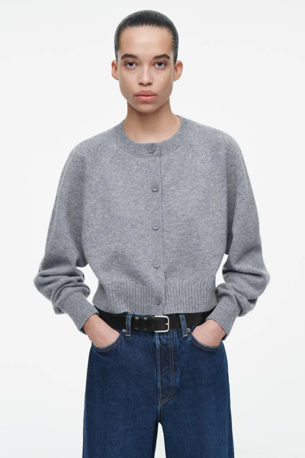 Best COS CROPPED WOOL CARDIGAN GRAY MÉLANGE
