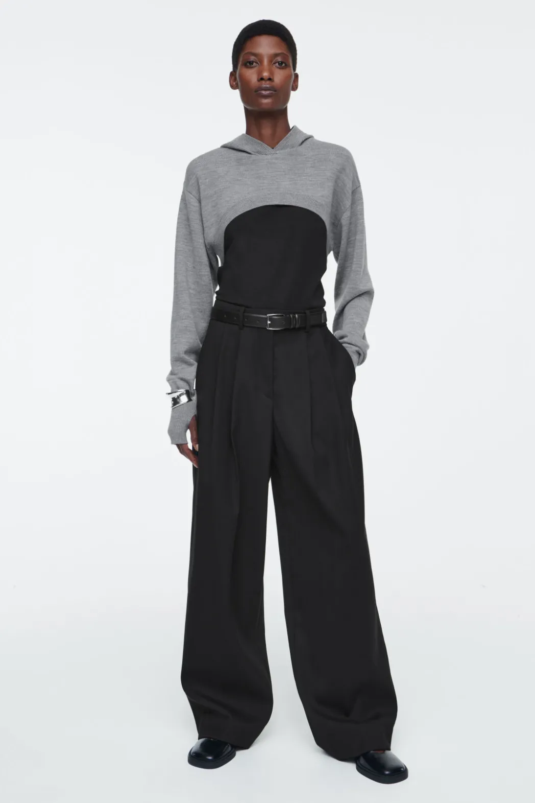 New COS CROPPED WOOL HOODIE GRAY